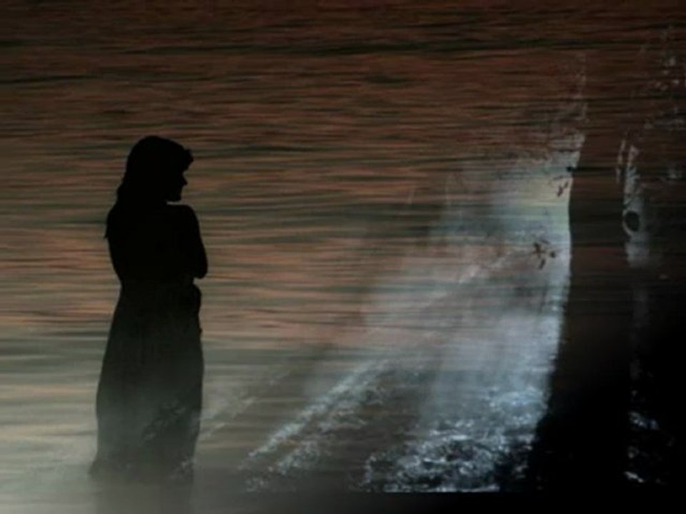 Nurullah GENÇ - UZAKTAN