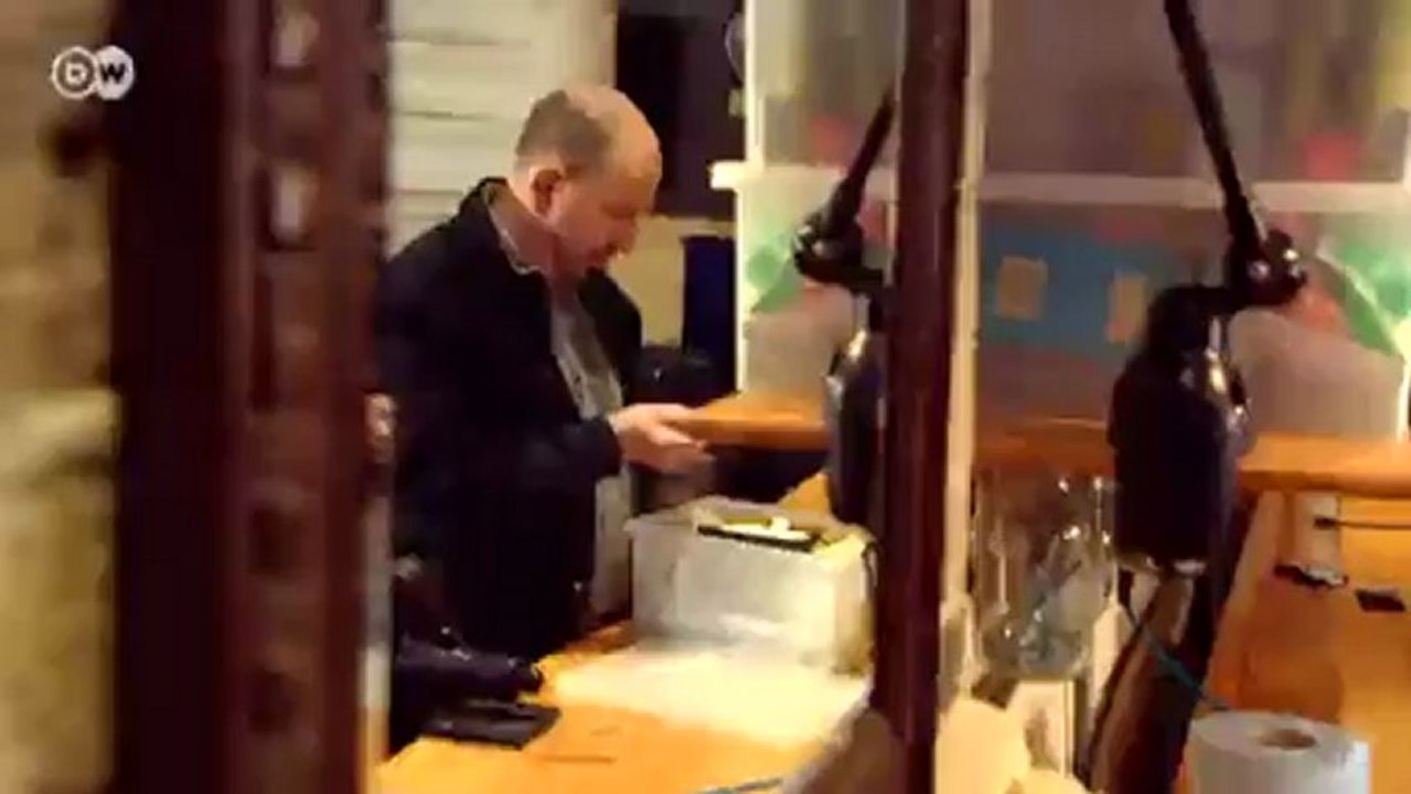 Der Fingerkünstler Ray Massey | Euromaxx