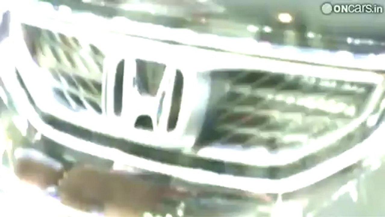 Honda Thailand showcases Modulo updates for Brio Amaze.mp4