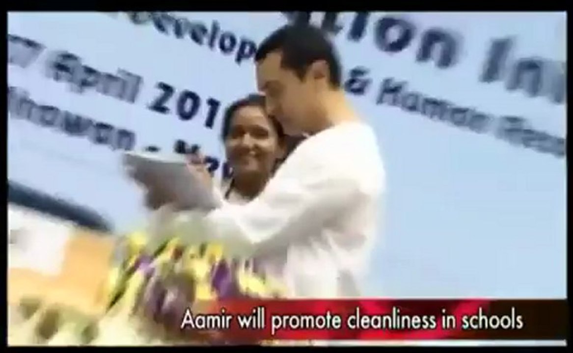 Aamir's cleaning lessons!.mp4