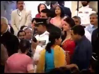 Akshay Kumar and Aishwariya Rai  receive Padmashree.mp4