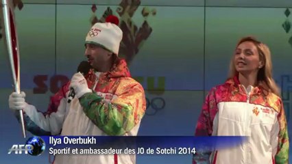 La Russie dévoile la torche des JO de Sotchi 2014