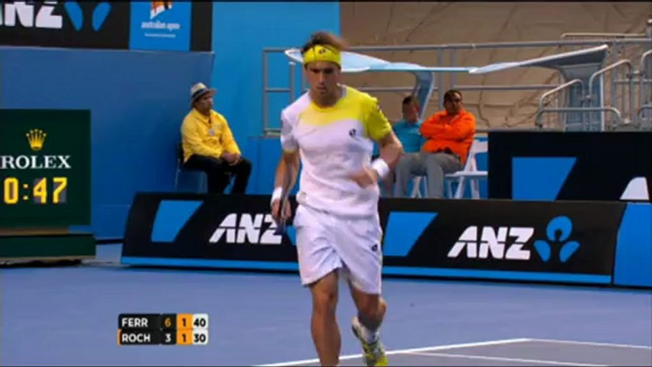 Djokovic y David Ferrer cumplen y pasan a la siguiente ronda