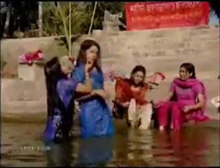 Indian ishnaan at ghat Live