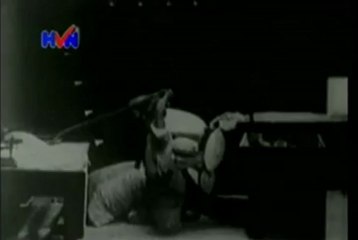 Charlie Chaplin - Dough And Dynamite - Part 16