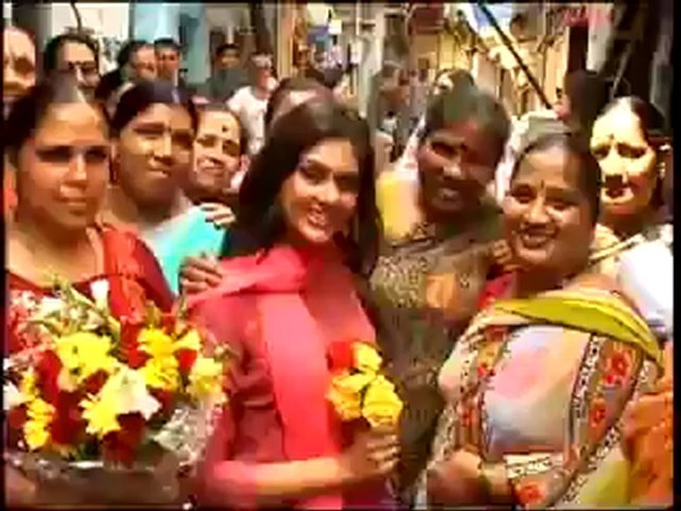 Pooja Chitgopekar, environmentally aware!.mp4