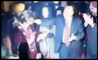 Priety Zinta celebrates Lohri.mp4