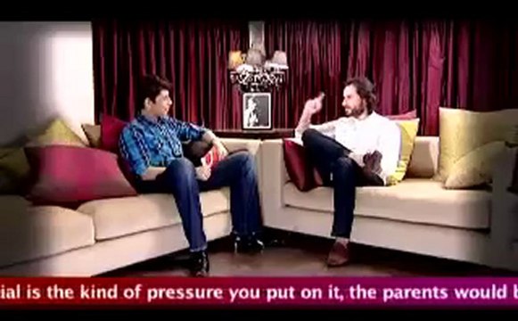 Saif Ali Khan is not possessive about sister Soha Ali Khan.mp4