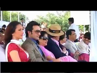 Saif Ali Khan undergoes vigorous training for eight-pack abs.mp4