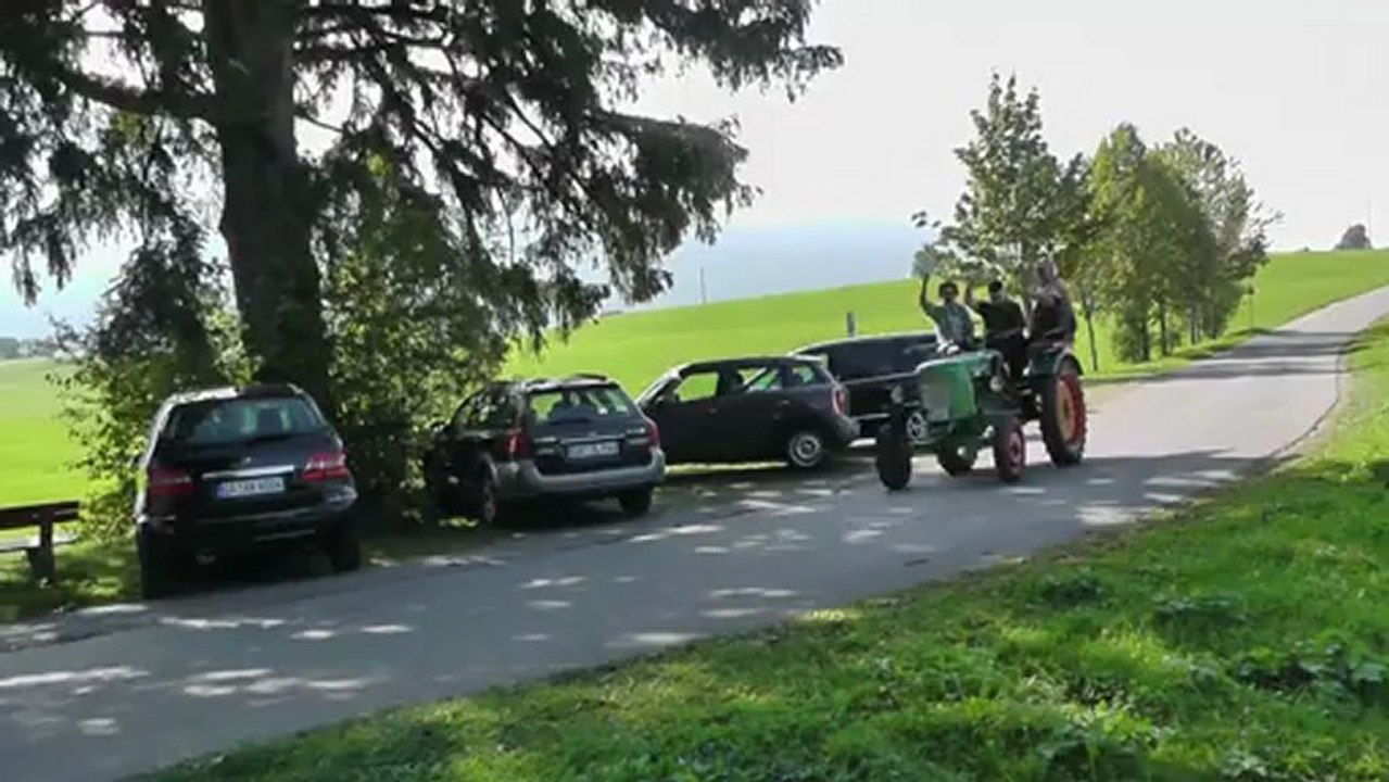 Selber fahren mit einem Oldtimer-Traktor
