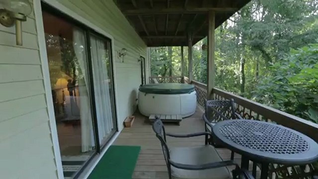 Lake Lanier Family Vacation Rental - It's 5 o'clock here - Gainesville, Georgia - Luxury Home Accommodations
