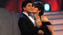 Priyanka Chopra Kisses Shahrukh Khan In Public ! [HD]