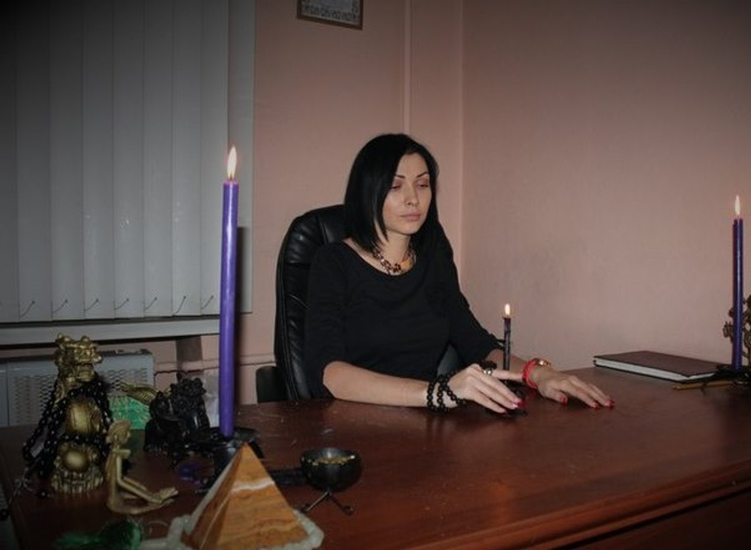 ⁣Консультация обучение магии ясновидению гаданию целительству Таро Руны астрология Ленорман.