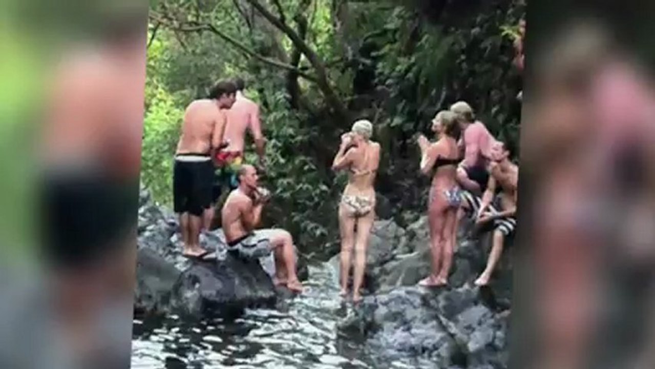 Miley Cyrus in Costa Rica