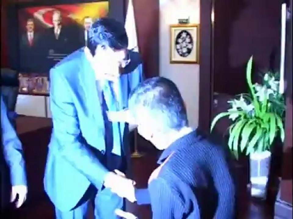 Keçiören Belediye Başkanı Mustafa Ak Halkla ve Belediye Personeliyle Bayramlaştı