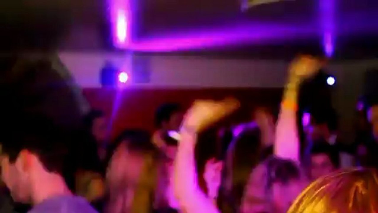 GUSS CHOLET @Eight Bulls