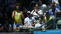 Serena, Wozniacki y Azarenka pasan de ronda