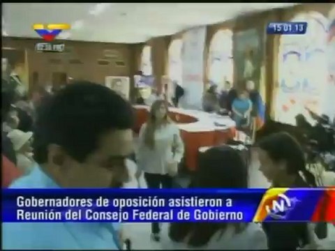 Así fue el saludo entre Capriles y Maduro