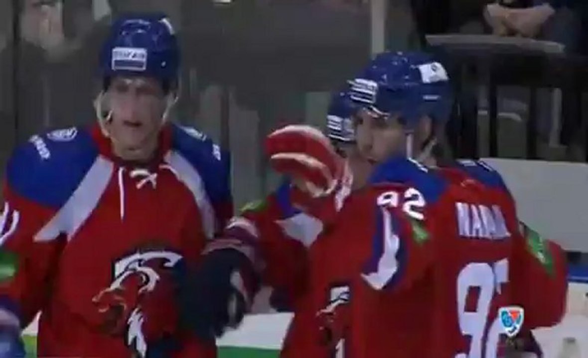 HC Lev Praha vs Slovan Bratislava - Zostrih druhá tretina (3:4)