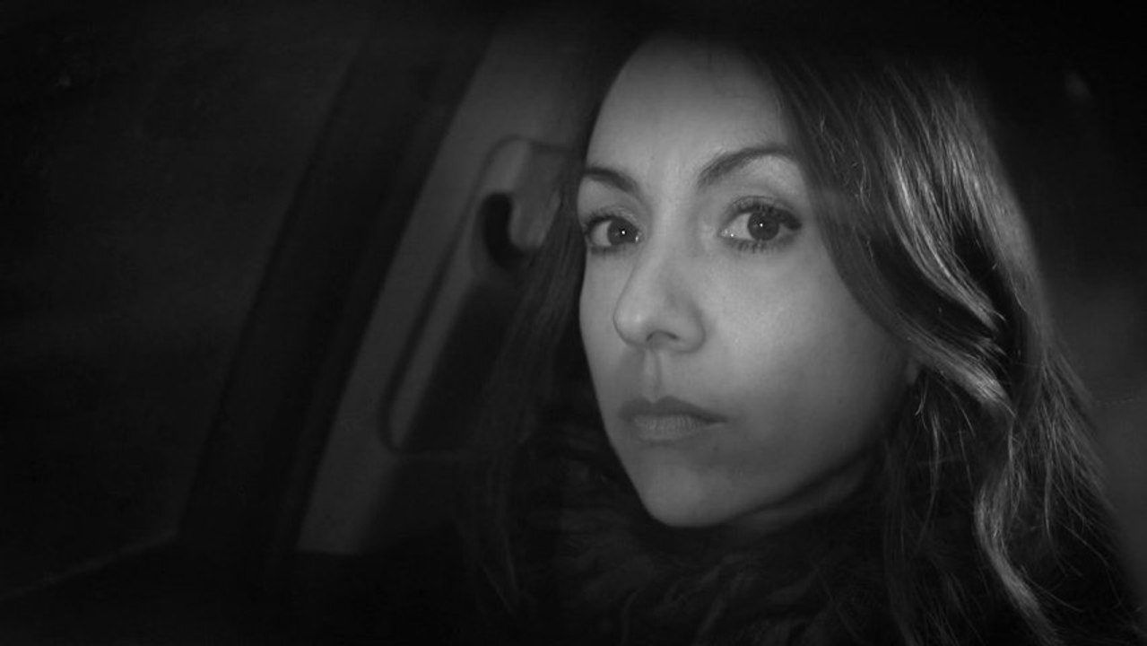 Nini Marcelle - Couche avec moi (c'est l'hiver) / (© 1mdprod 2013)