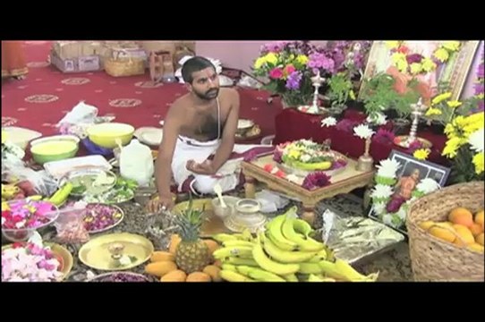 DR. NAG RAO PRESENTS THOOGIRE RAYARA.. AT 2012 SRI RAGHAVENDRA ARADHANA IN CHICAGO