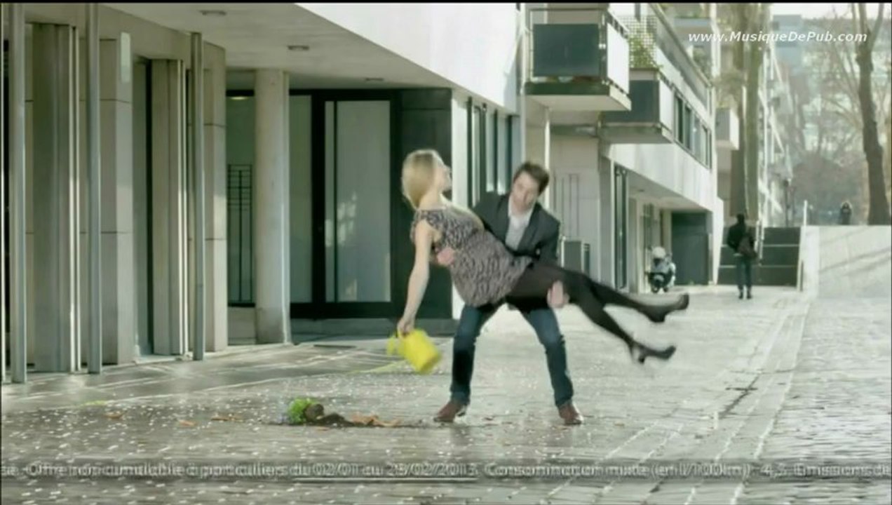 pub Peugeot 107 Les Très très Belles Affaires 2013 [HQ]