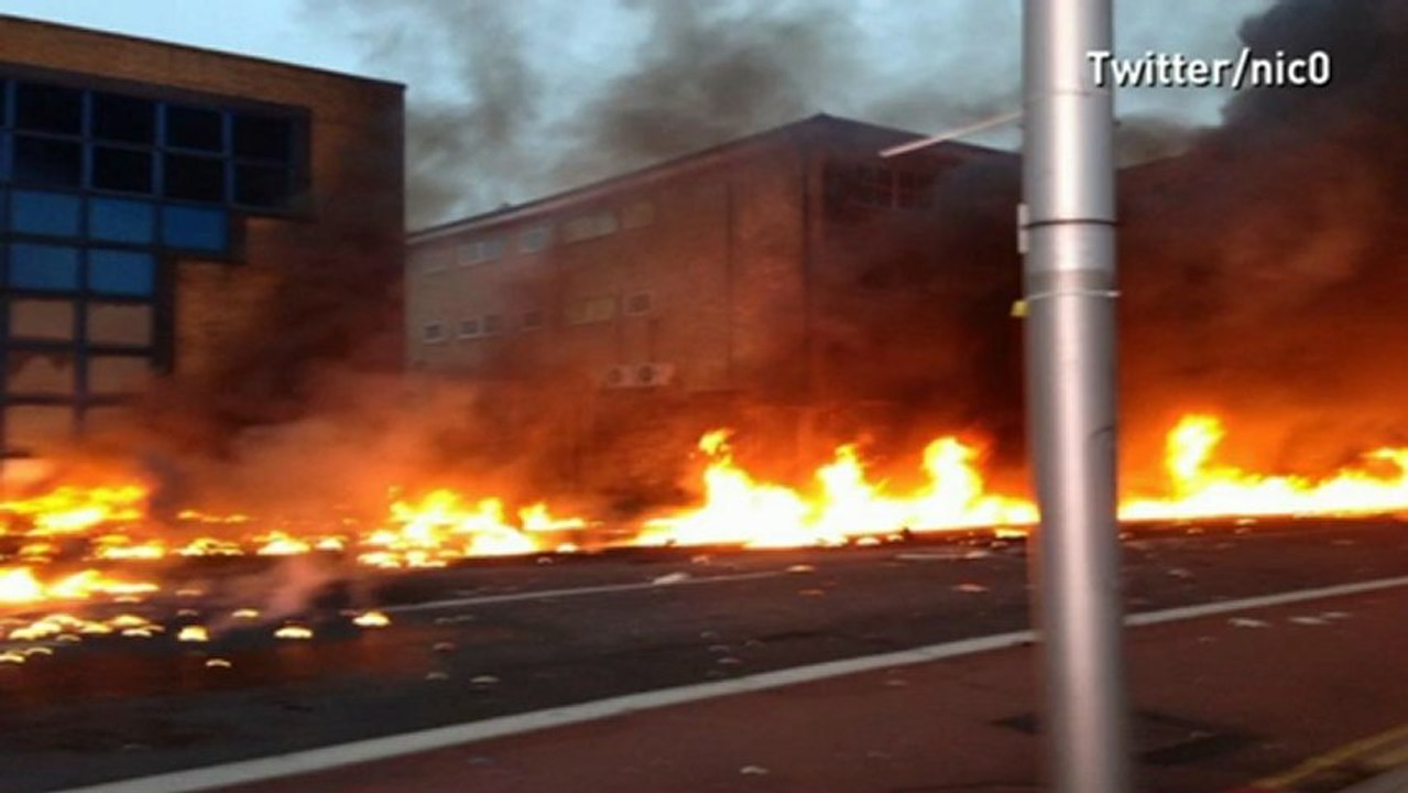 Helicopter crash: Aircraft crashes in London's Vauxhall
