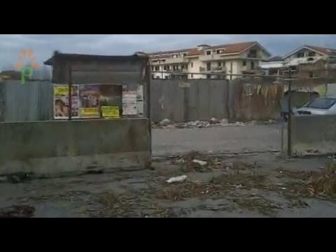 Aversa (CE) - Via della Repubblica chiusa e dimenticata (12.01.13)