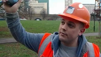 Londra'nın merkezinde helikopter düştü