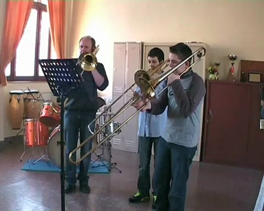 JOJO ET NINO et Mr ARNAUD