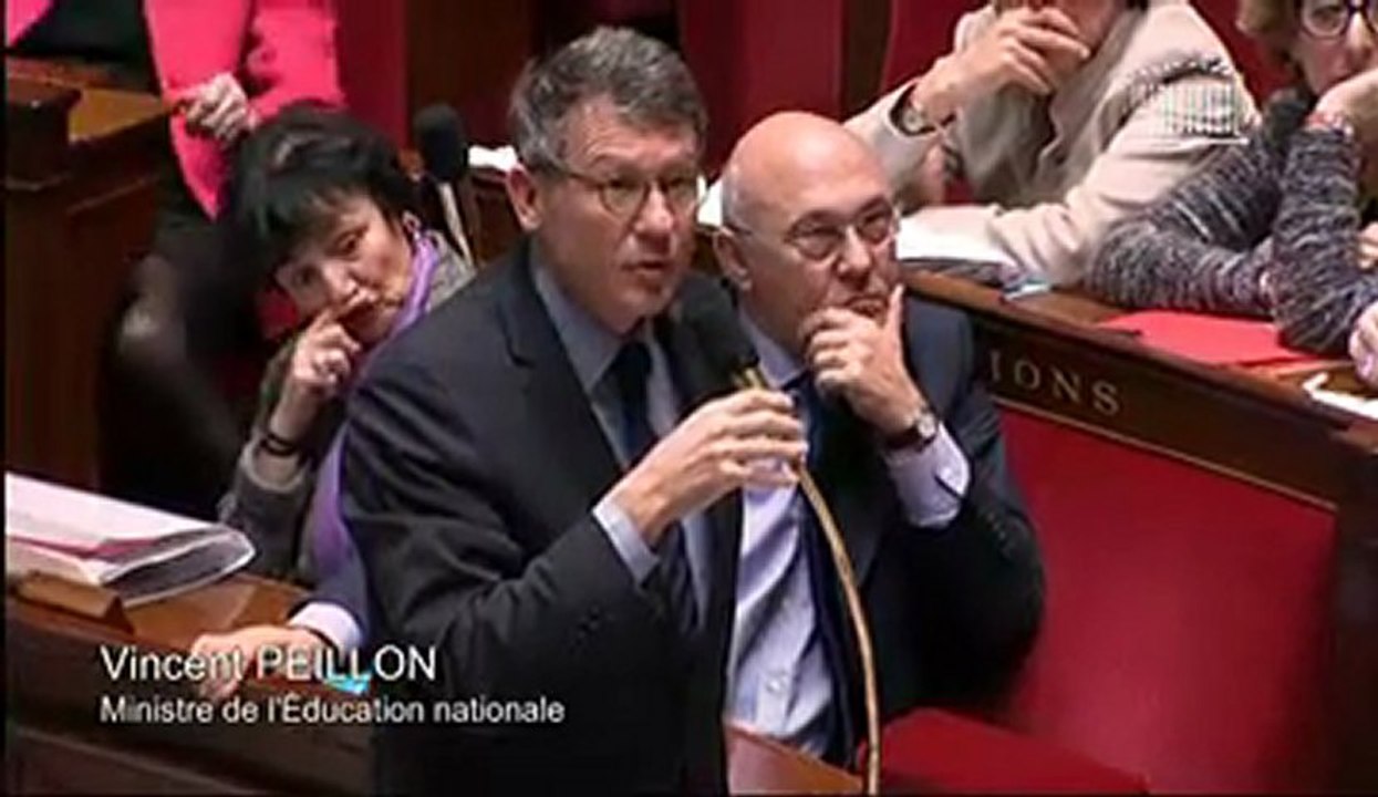 [ARCHIVE] Réforme des rythmes scolaires : réponse de Vincent Peillon à Didier Quentin lors des questions au Gouvernement à l'Assemblée nationale, le 15 janvier 2013