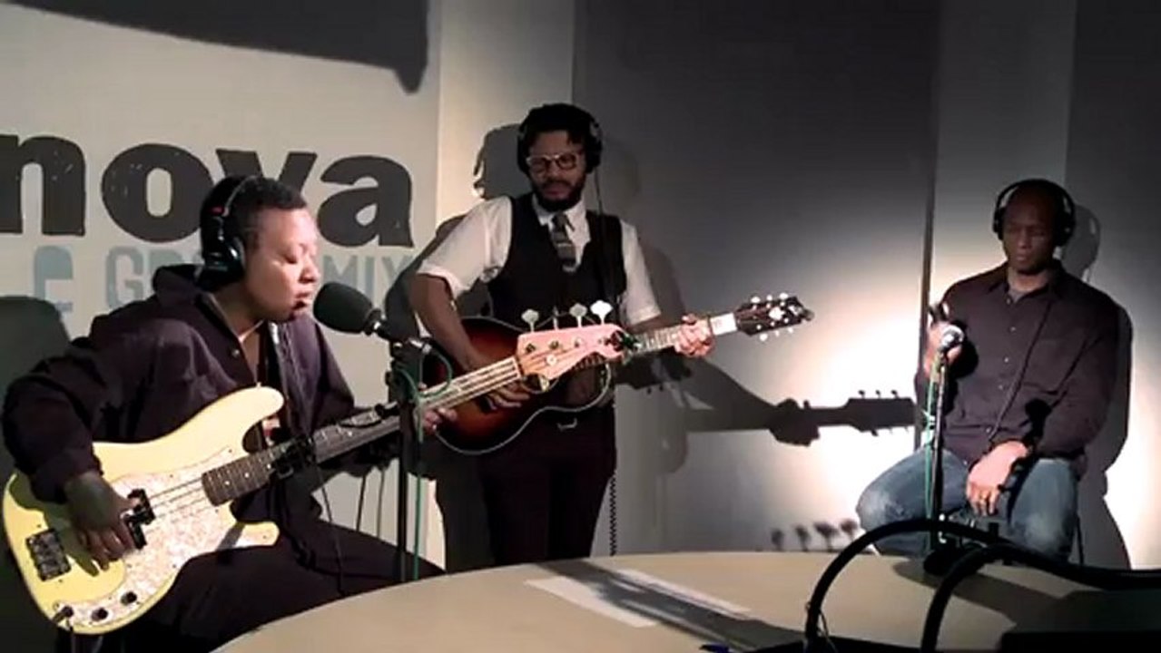 MESHELL NDEGEOCELLO - Suzanne LIVE @ Nova