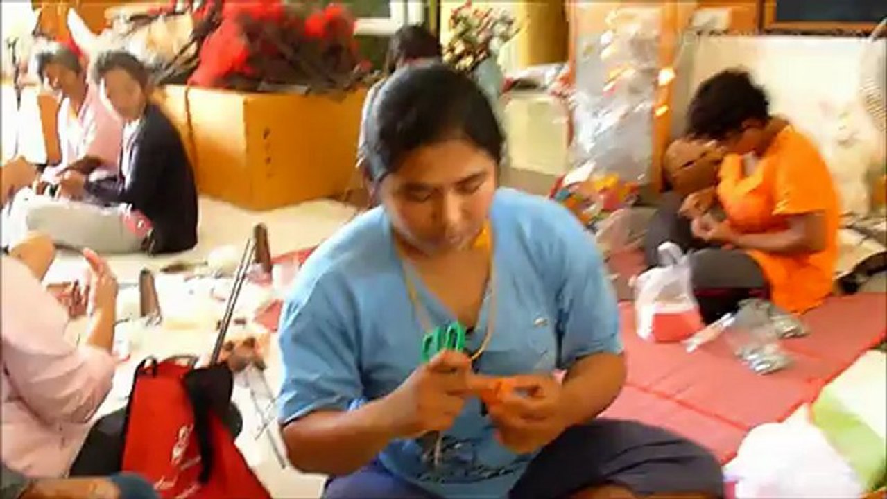 Fabrication d'une guirlande lumineuse de lanternes en papier de mûrier