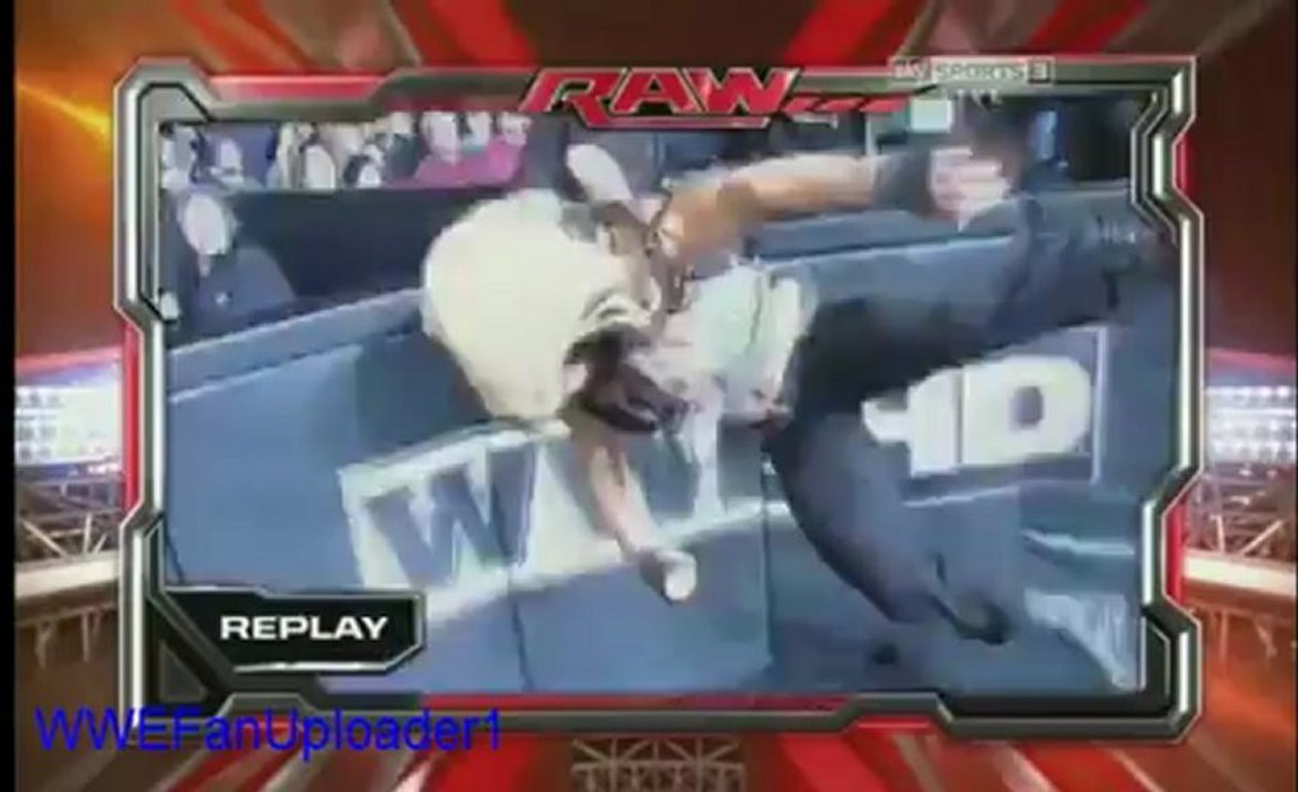 WWE Kaitlyn Wins the Divas Championship at RAW 20th Anniversary *720p* HD