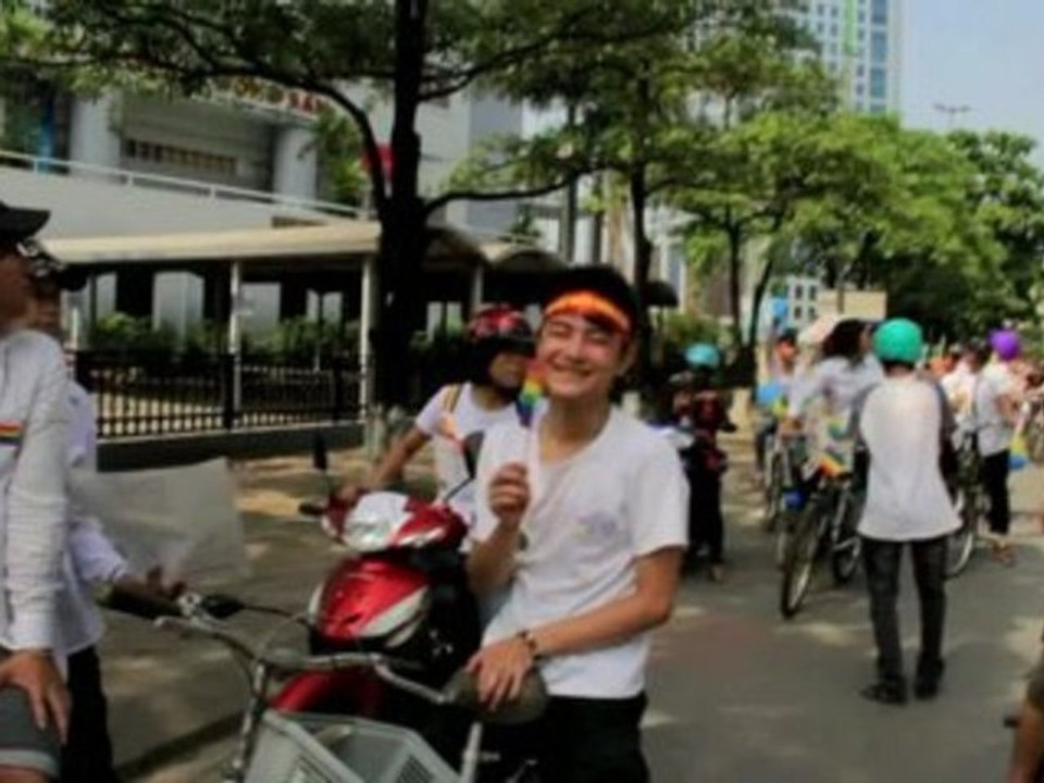Au Vietnam, les homosexuels ont organisé leur première gay pride