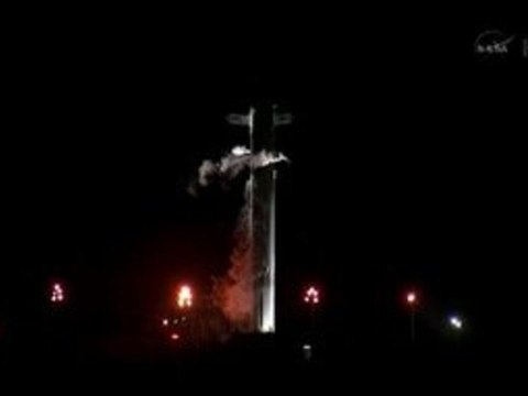 Lancement réussi pour le premier vol privé vers l'espace