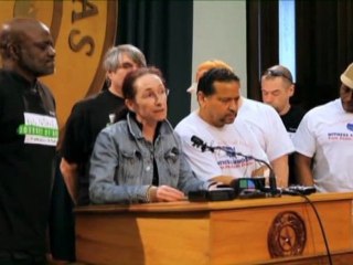 "Un moment dans la vie de Hank Skinner", extraits