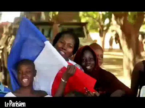 Avec les militaires français, accueillis en héros au Mali
