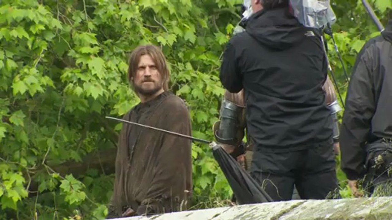 Game Of Thrones Season 3 - Making Of  Vlog 2 - Molding The Book Into A Series [VO|HD720p]