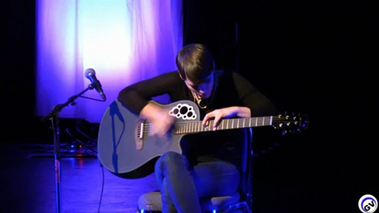 09 - Kaki King - Magazine (Live)