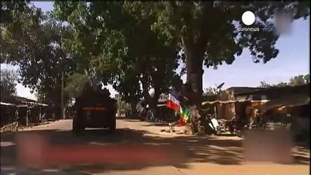 French troops engage with militants in Mali