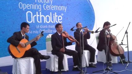 Ban nhạc hòa tấu Thanh Tùng Tumbadora Band tại Lễ Khánh Thành Ortholite BD- Top of the World