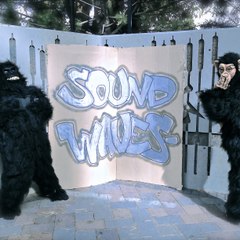 Breakdancing to my heartbeat by SoUnD WaVeS-