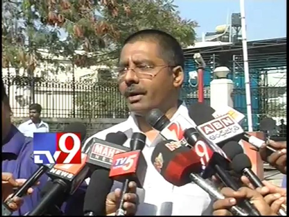 MLC Rudraraju supports Samaikyandhra