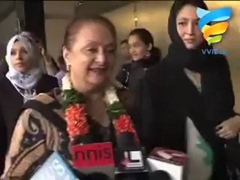 Old Yet Romantic Saira Banu & Dilip Kumar