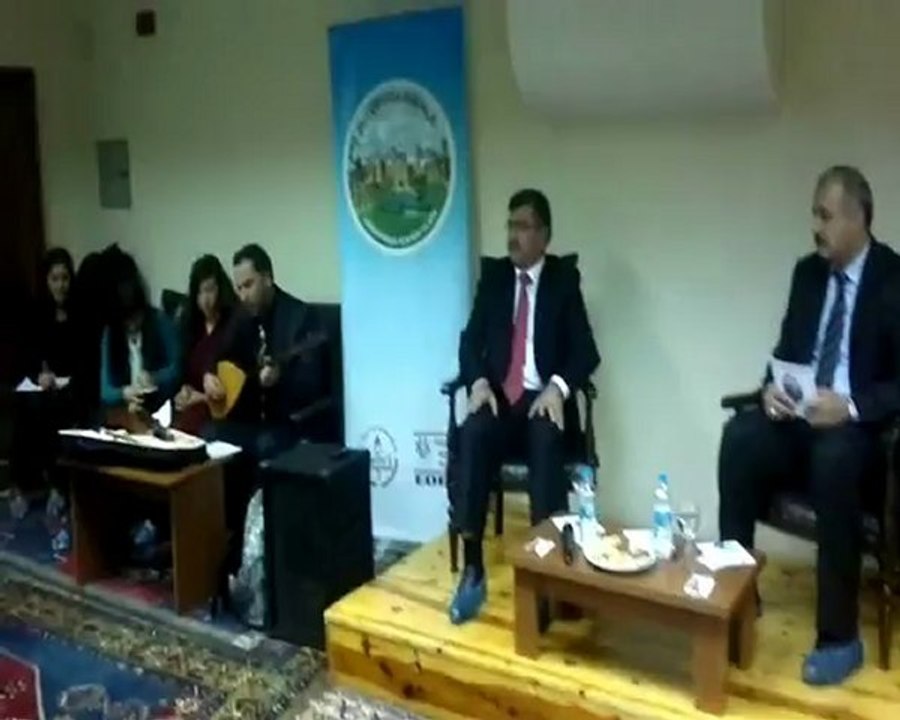 Müzik Öğretmenimizden Türkü Dinletisi