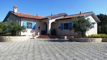 Nekretnine Hrvatska | Kuća na moru | Kamena Vila Krk Malinska