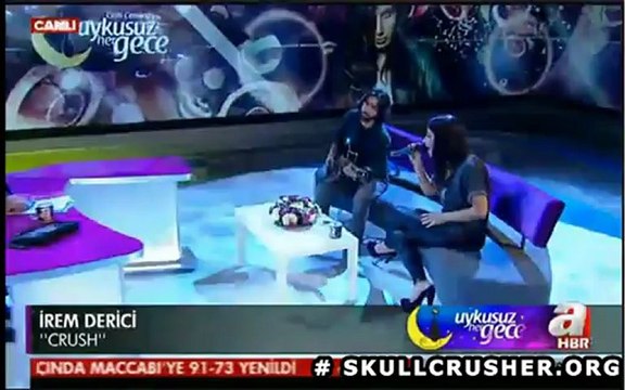 İrem Derici - Jennifer Paige - Crush (Acoustic Cover) (Uykusuz Her Gece Performans 10 Ocak 2013)