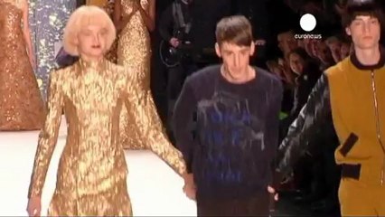 Fantasia e femminilita` da sogno per i giovani stilisti...