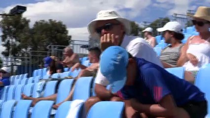 Open de Melbourne: Sous la chaleur avec Simon et Melbourne en fond...